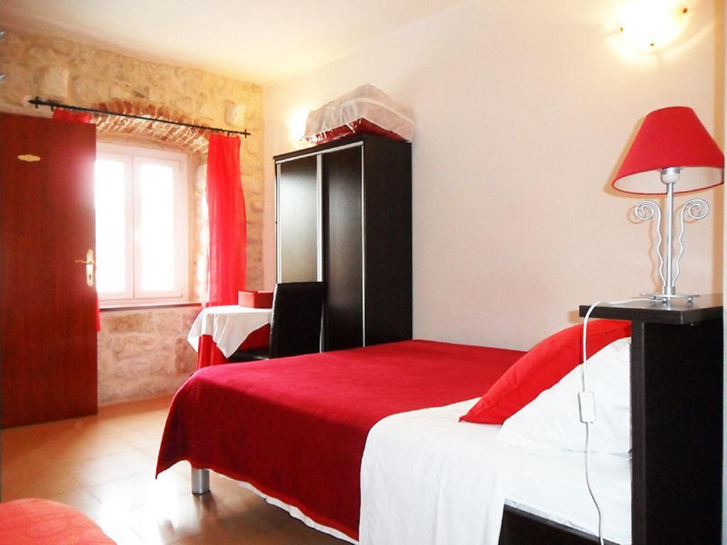 Apartments Riva Τρογκίρ Δωμάτιο φωτογραφία