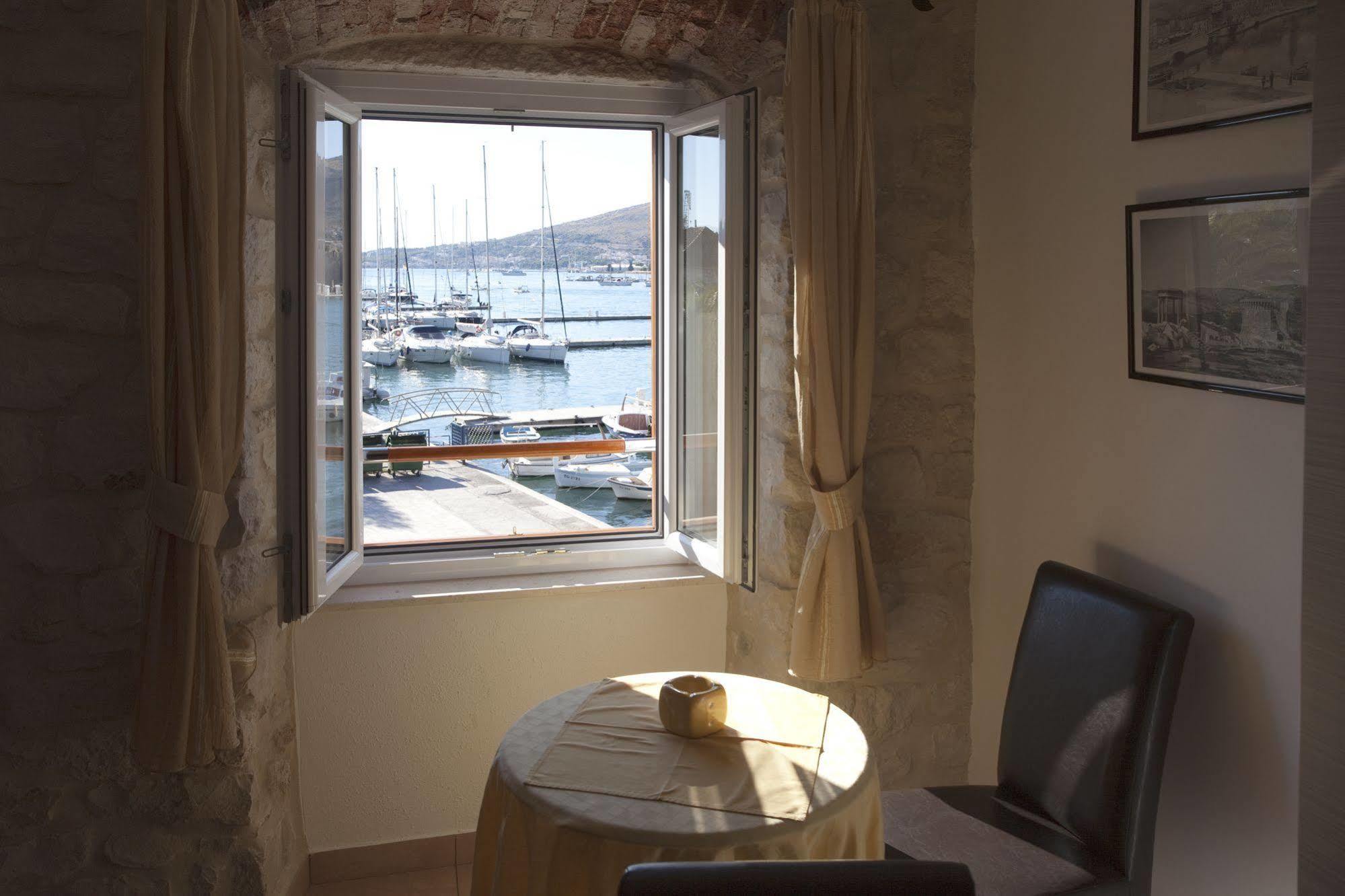 Apartments Riva Τρογκίρ Εξωτερικό φωτογραφία